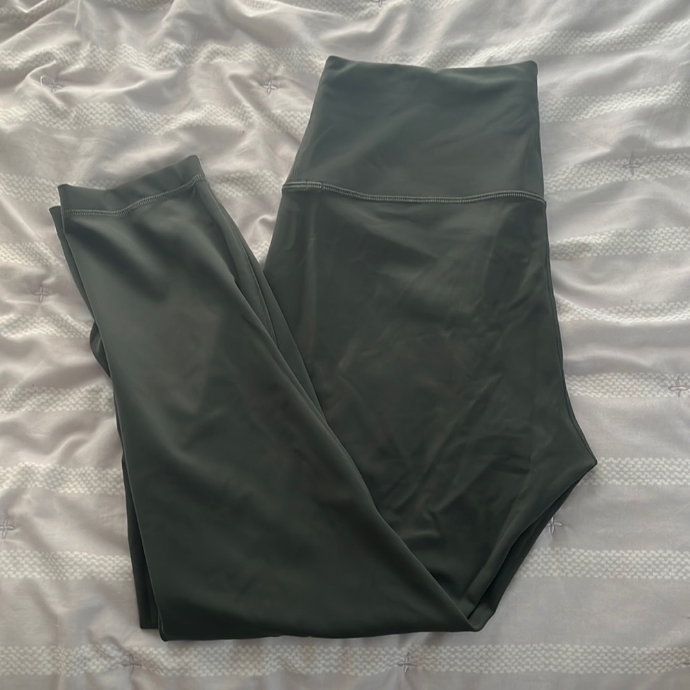 Lululemon wunder train size 12